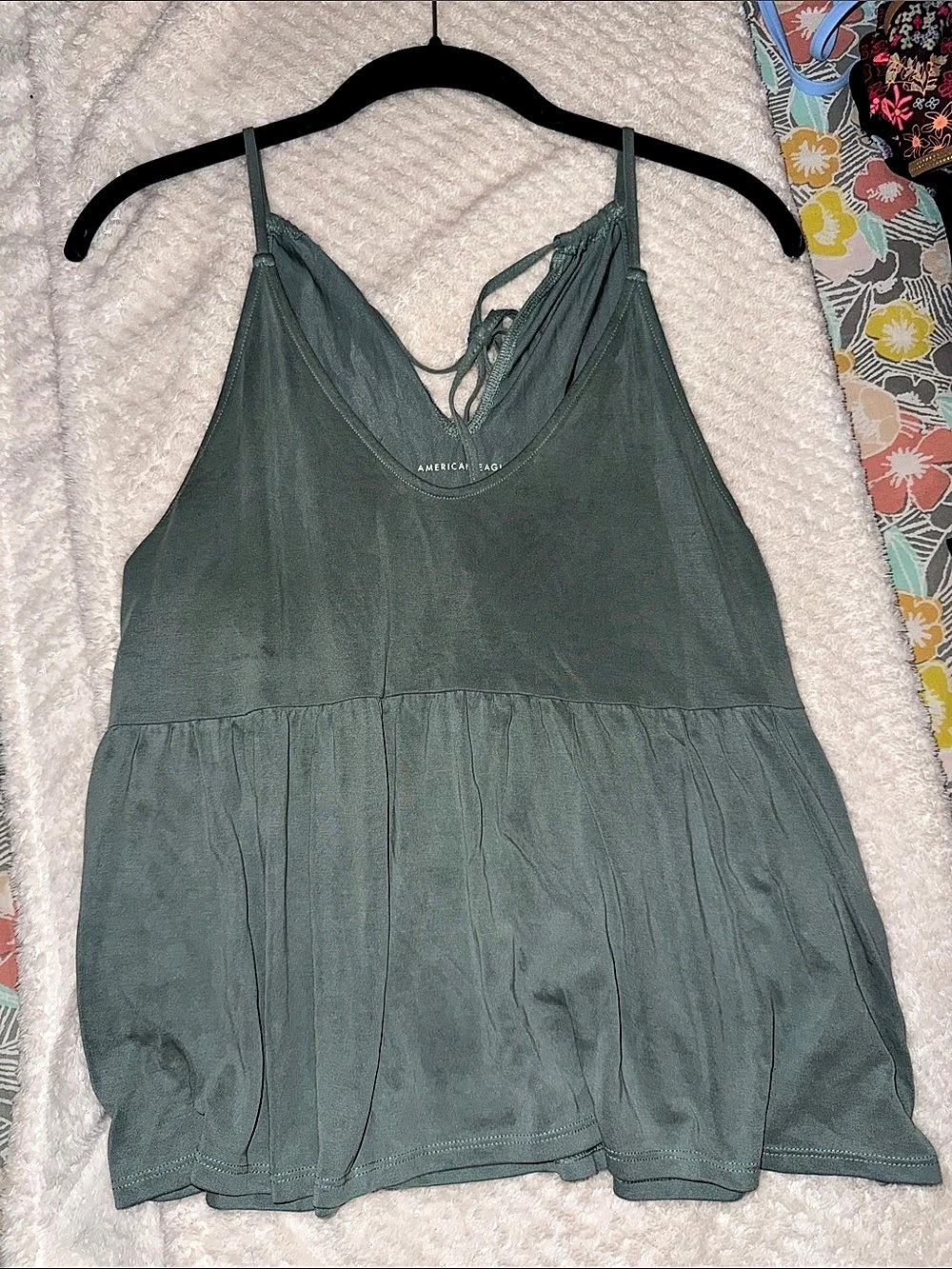 American Eagle Shirt in Green Size Medium